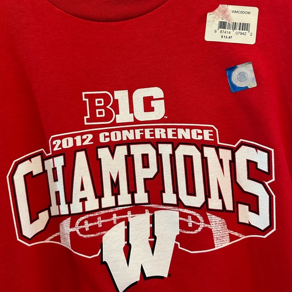 Wisconsin Badgers 2012 championship tshirt size large - Picture 2 of 4